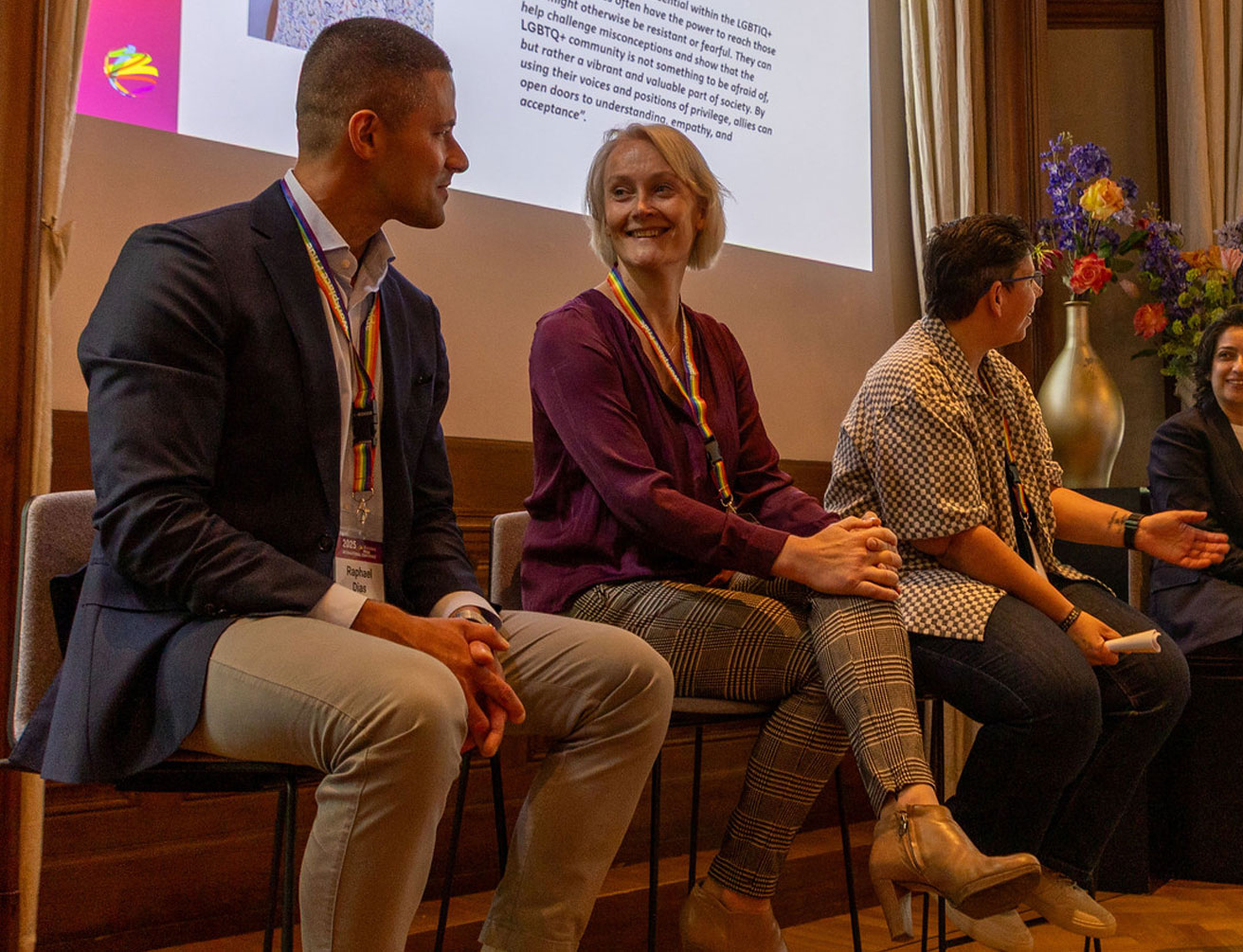 20260211-transardComTop-Hero-Feature